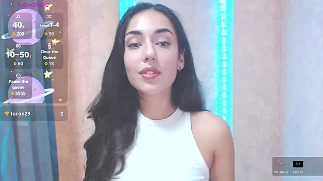 Lovelllyy online show from 10.22.25
