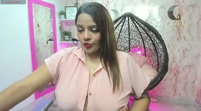 victoria  floyd online show from 01.28.25