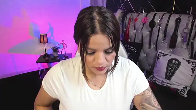 victoria  floyd online show from 02.11.26