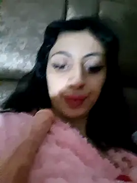 Snapshot of majdolin78 chatting on 02.15.25 majdolin78 online show from 02.15.25