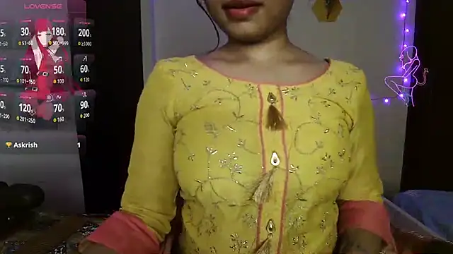 Snapshot of night_queen07 chatting on 12.02.25 night queen07 online show from 12.02.25