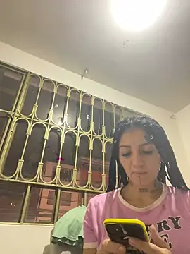 Snapshot of Molly_bishop chatting on 02.06.25 Molly bishop online show from 02.06.25