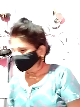 Snapshot of Bhavya_Bhan chatting on 03.07.25 Bhavya Bhan online show from 03.07.25