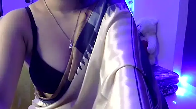Snapshot of Shanaya1 chatting on 02.23.25 Shanaya1 online show from 02.23.25