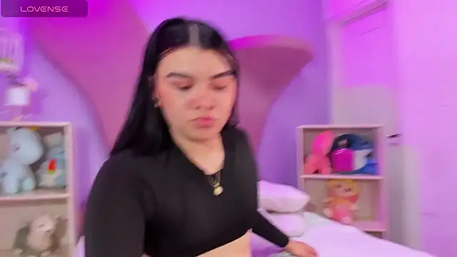 Zoe Cheshire online show from 01.29.25