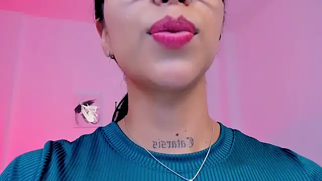 sophierooy22 online show from 11.19.25