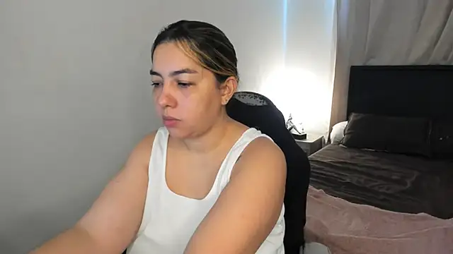 brithany olson25 online show from 04.05.26