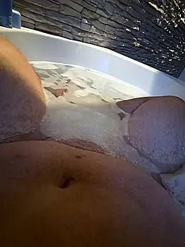 Snapshot of caprice79 chatting on 02.08.26 caprice79 online show from 02.08.26