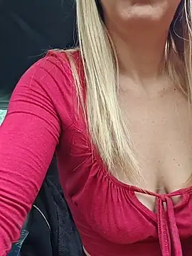 SweetyNinaOff1 online show from 02.22.26