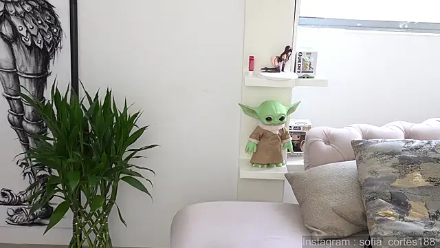 Snapshot of tatiana__cortes18 chatting on 01.28.25 tatiana  cortes18 online show from 01.28.25