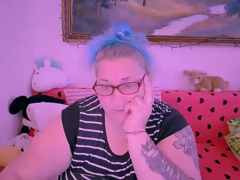 mayamayx online show from 11.21.25