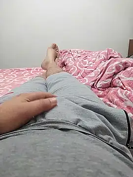 ALEX19833 online show from 11.28.25