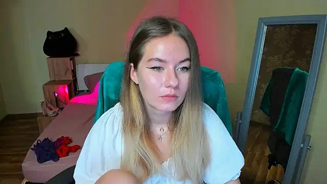 EmilyPaw online show from 01.31.25