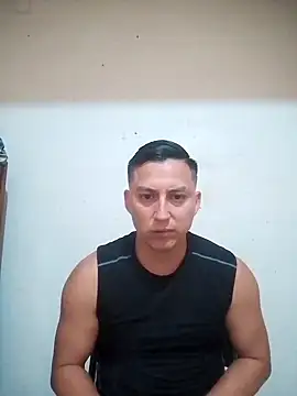 LuisMex1998 online show from 10.31.25