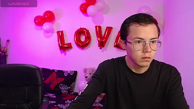 Tina 4 Charlie online show from 02.13.25