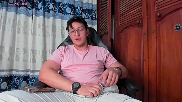 Snapshot of Amon__ashford chatting on 03.03.26 Amon ashford online show from 03.03.26