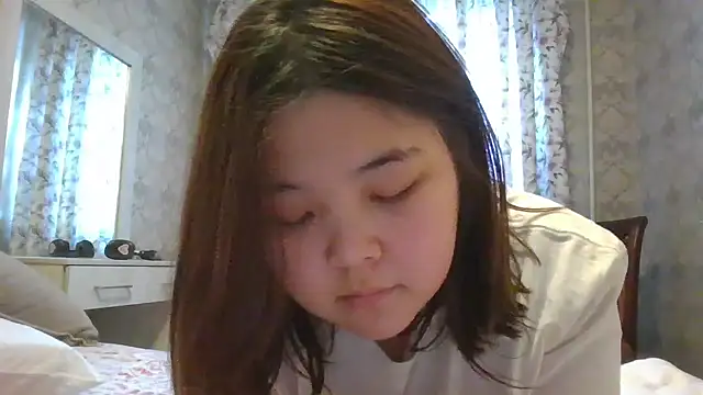 Snapshot of elysiann3 chatting on 02.22.25 elysiann3 online show from 02.22.25