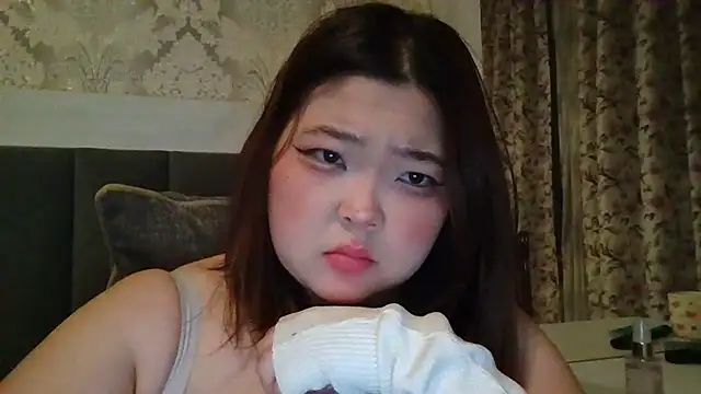 Snapshot of elysiann3 chatting on 02.24.25 elysiann3 online show from 02.24.25