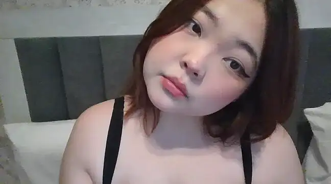 Snapshot of elysiann3 chatting on 03.19.25 elysiann3 online show from 03.19.25