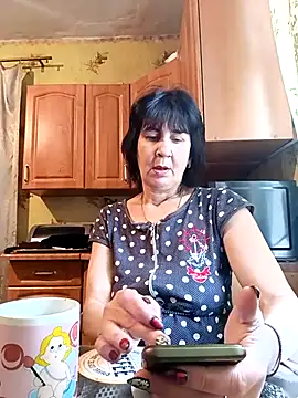 Laura Kiss online show from 02.13.25