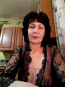 Laura Kiss online show from 01.11.26