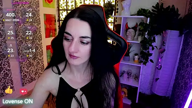 Snapshot of JessicaAlfo chatting on 05.04.26 JessicaAlfo online show from 05.04.26
