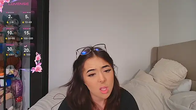 LiloshRoxy online show from 10.19.25