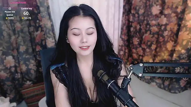 Snapshot of cat-lady-6688 chatting on 02.22.25 cat-lady-6688 online show from 02.22.25