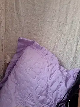 Snapshot of novinhatransexy chatting on 04.14.26 novinhatransexy online show from 04.14.26