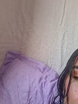 Snapshot of novinhatransexy chatting on 04.15.26 novinhatransexy online show from 04.15.26