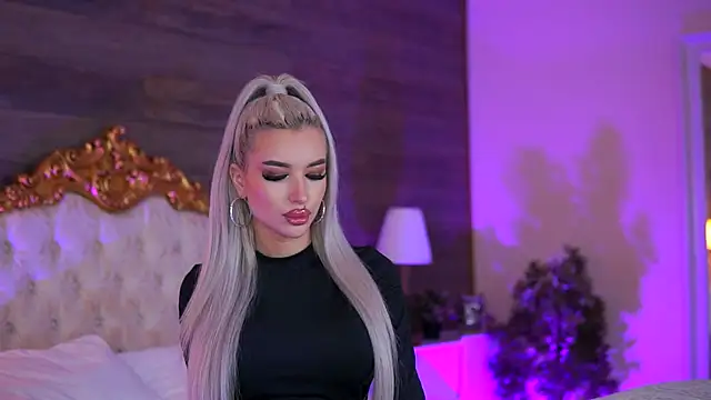 Juicy Jessye online show from 09.14.25