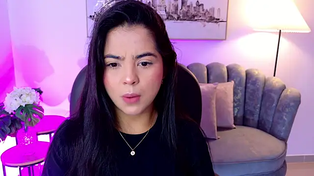 Snapshot of Layla_Breezee chatting on 05.01.26 Layla Breezee online show from 05.01.26