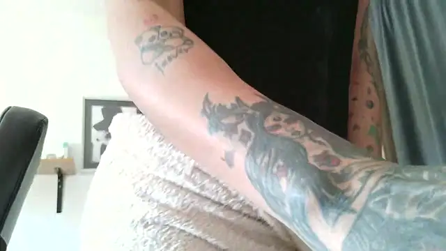 Snapshot of serena__vedette chatting on 03.20.26 serena vedette online show from 03.20.26