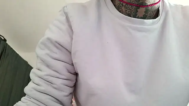 Snapshot of serena__vedette chatting on 03.26.26 serena vedette online show from 03.26.26