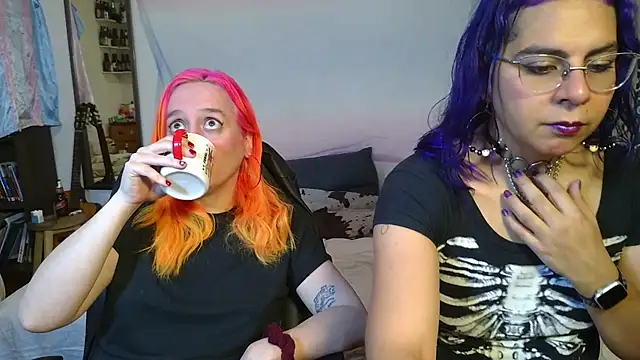 Snapshot of Evelan420 chatting on 11.28.25 Evelan420 online show from 11.28.25