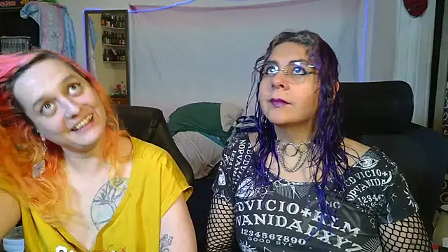 Snapshot of Evelan420 chatting on 02.03.26 Evelan420 online show from 02.03.26