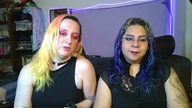 Snapshot of Evelan420 chatting on 03.13.26 Evelan420 online show from 03.13.26