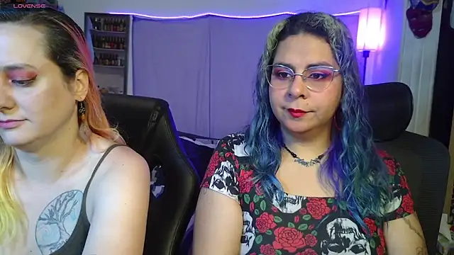 Snapshot of Evelan420 chatting on 04.16.26 Evelan420 online show from 04.16.26