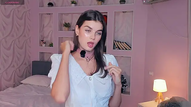 FloraDobb online show from 09.26.25