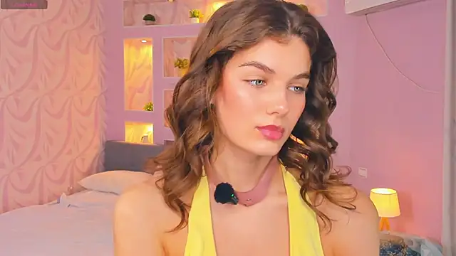 Snapshot of FloraDobb chatting on 03.29.26 FloraDobb online show from 03.29.26