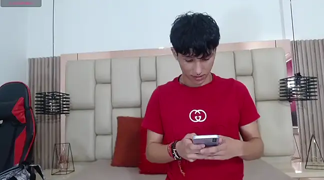 Snapshot of MarckPassion chatting on 02.05.25 MarckPassion online show from 02.05.25