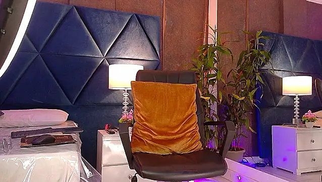 Simon Basset online show from 01.14.26