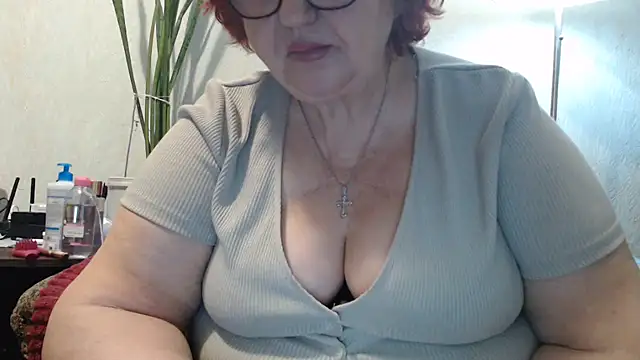 Snapshot of DeniseeRosea chatting on 02.21.26 DeniseeRosea online show from 02.21.26