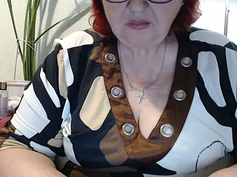 Snapshot of DeniseeRosea chatting on 06.01.26 DeniseeRosea online show from 06.01.26