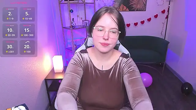 Manic pixie  online show from 02.25.26