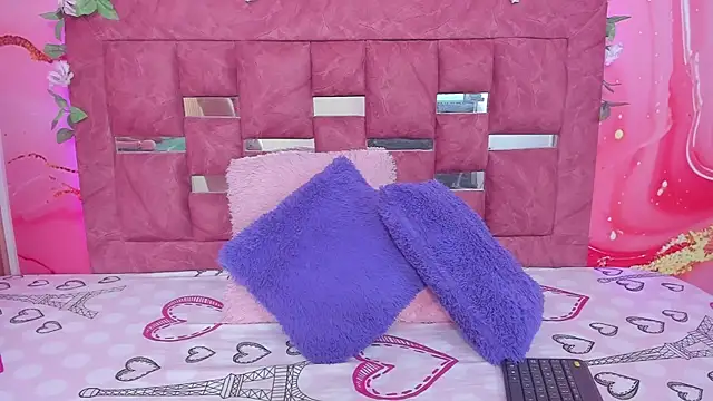 scarlett  evans  online show from 12.02.25