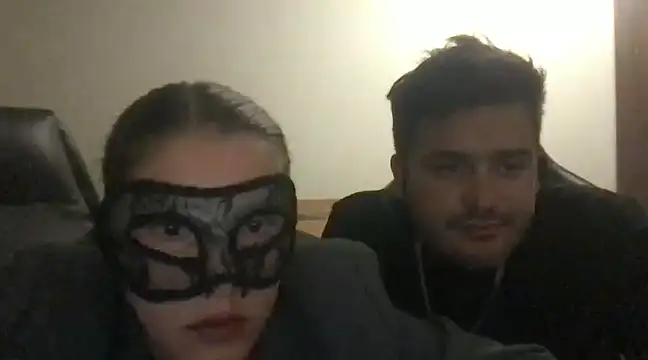 Snapshot of shycoouple1 chatting on 01.21.25 shycoouple1 online show from 01.21.25