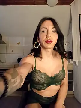 PiccolaDany online show from 10.18.25