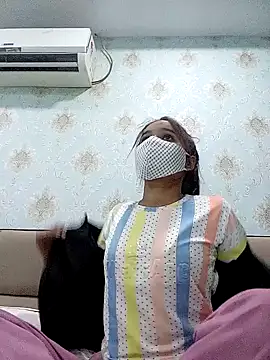 College Girl-M online show from 01.29.25