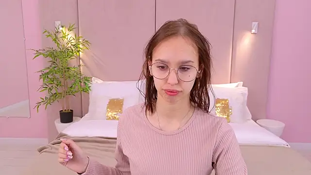 SandraTucker online show from 02.27.25